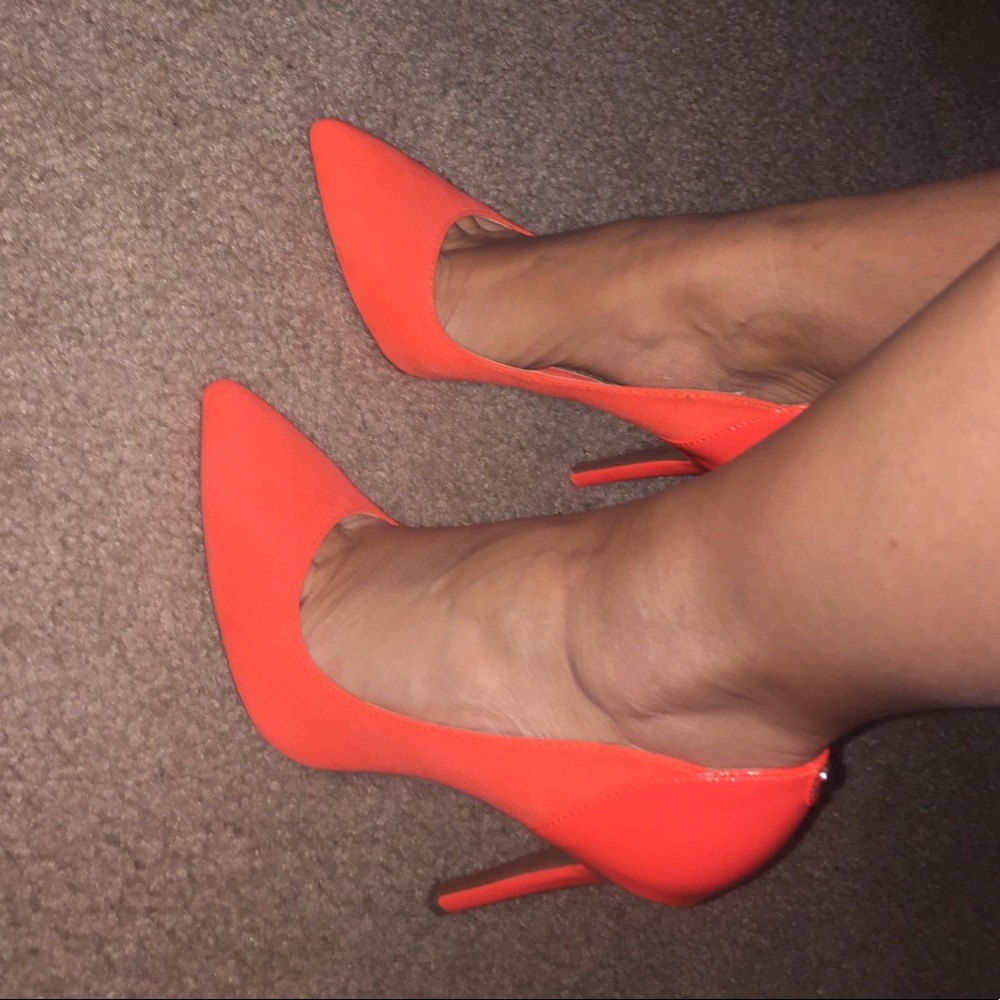 Brand New G by guess pumps size 7